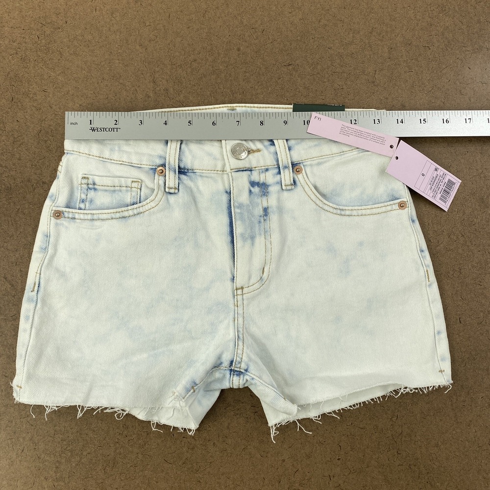 Wild Fable Women's Size 0/25 Light Acid Wash Cut Off Hi Rise Mom Jean Shorts NWT - Picture 6 of 8